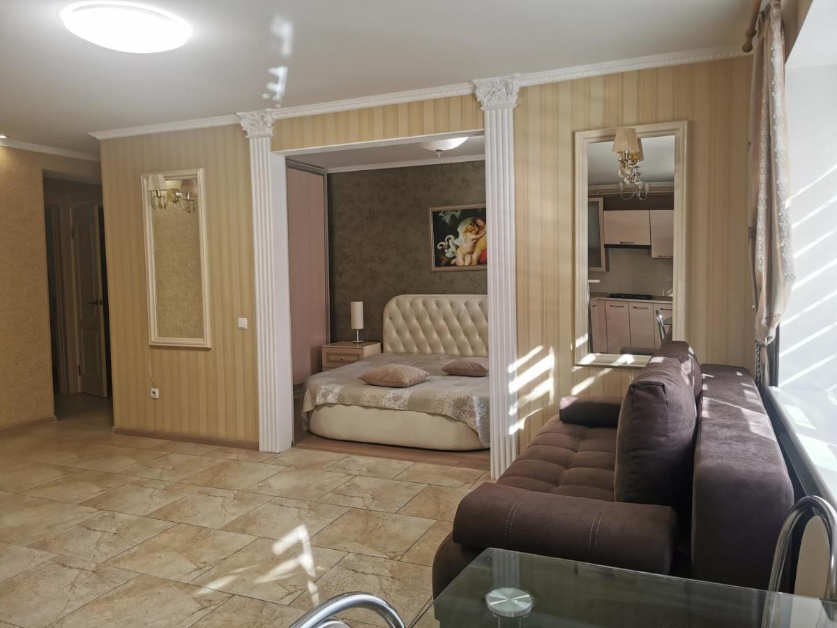 Chernigov City Centre Apartments Ngoại thất bức ảnh